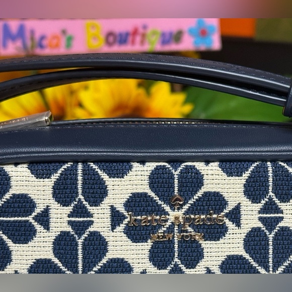 🆕KATE SPADE Blue and Cream Floral Crossbody Bag - Picture 4 of 17